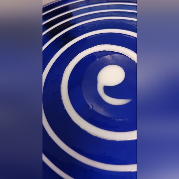 By Design Society  hand blown cobalt blue glass plate with three handles - Picture 5 of 5